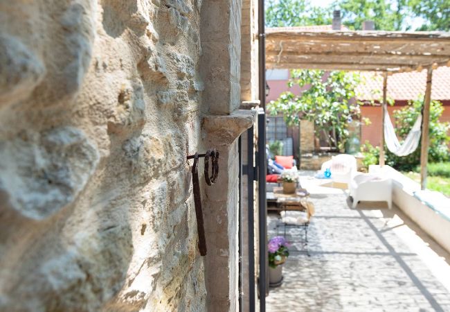 Villa a Fossacesia - Il Fico nel Pozzo - YourPlace Abruzzo Villa a Fossacesia - Il Fico nel Pozzo - YourPlace Abruzzo
